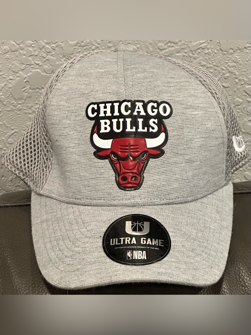 NWT Ultra Game NBA Chicago Bulls Gray Logo Hat OSFA